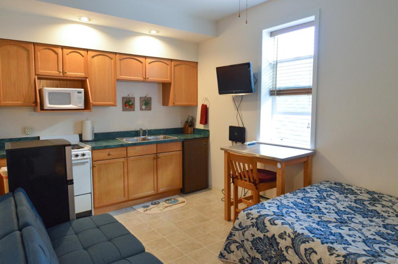 Brown & Hawkins Historical Apartments ซูเวิร์ด ภายนอก รูปภาพ